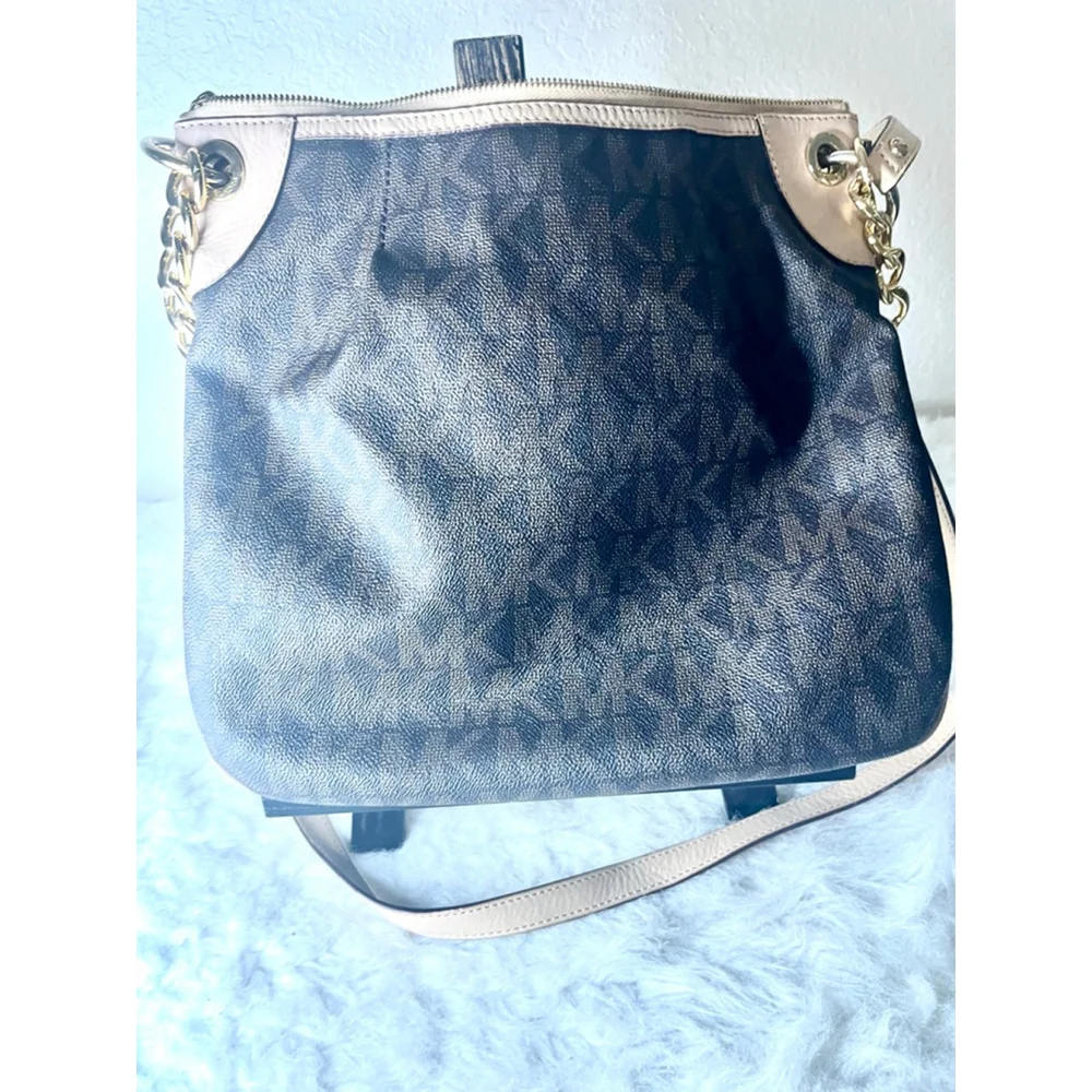 Michael kors Bedford Jet Set Brown Convertible Shoulder Bag with Crossbody strap